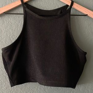 Beach riot sports crop tank with built in bra